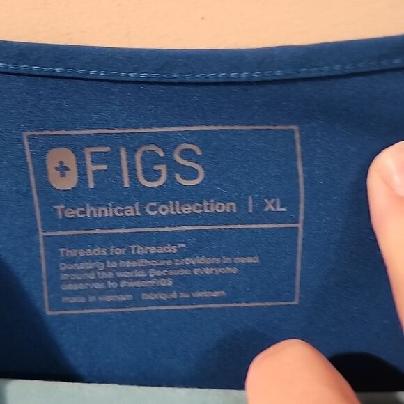 FIGS TECHNICAL COLLECTION XL NWOT - Picture 3 of 3
